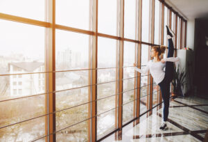 סגירת מרפסת זכוכית מתקפלת מחיר